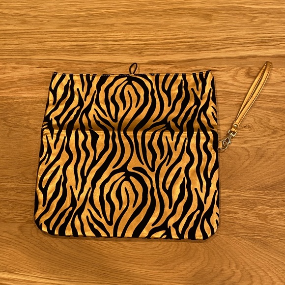 Golden Zebra Clutch - Picture 6 of 6